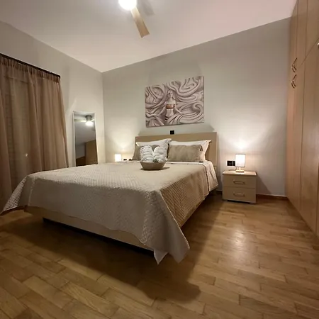 Sitia Beach Apartment *